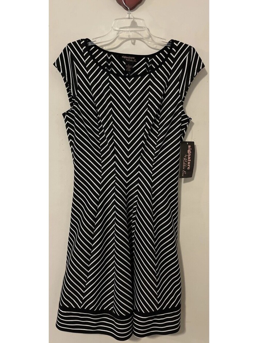Robbie Bee Womens Large Black Striped Knee-Length Sleeveless Dress NWT! A5953